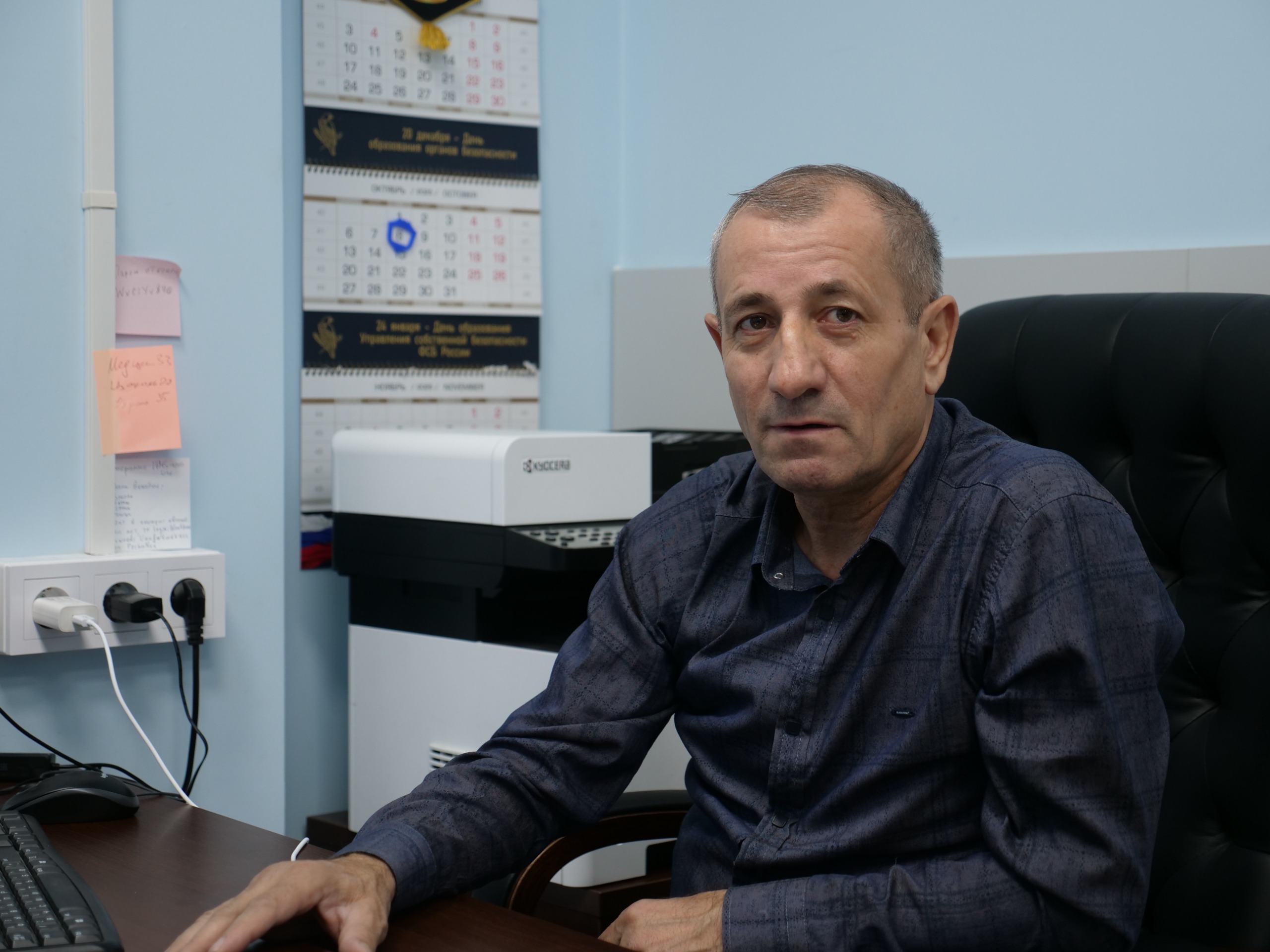 Камал Галбацов ознакомился с деятельностью Паспортно-визового сервиса МВД России в Махачкале